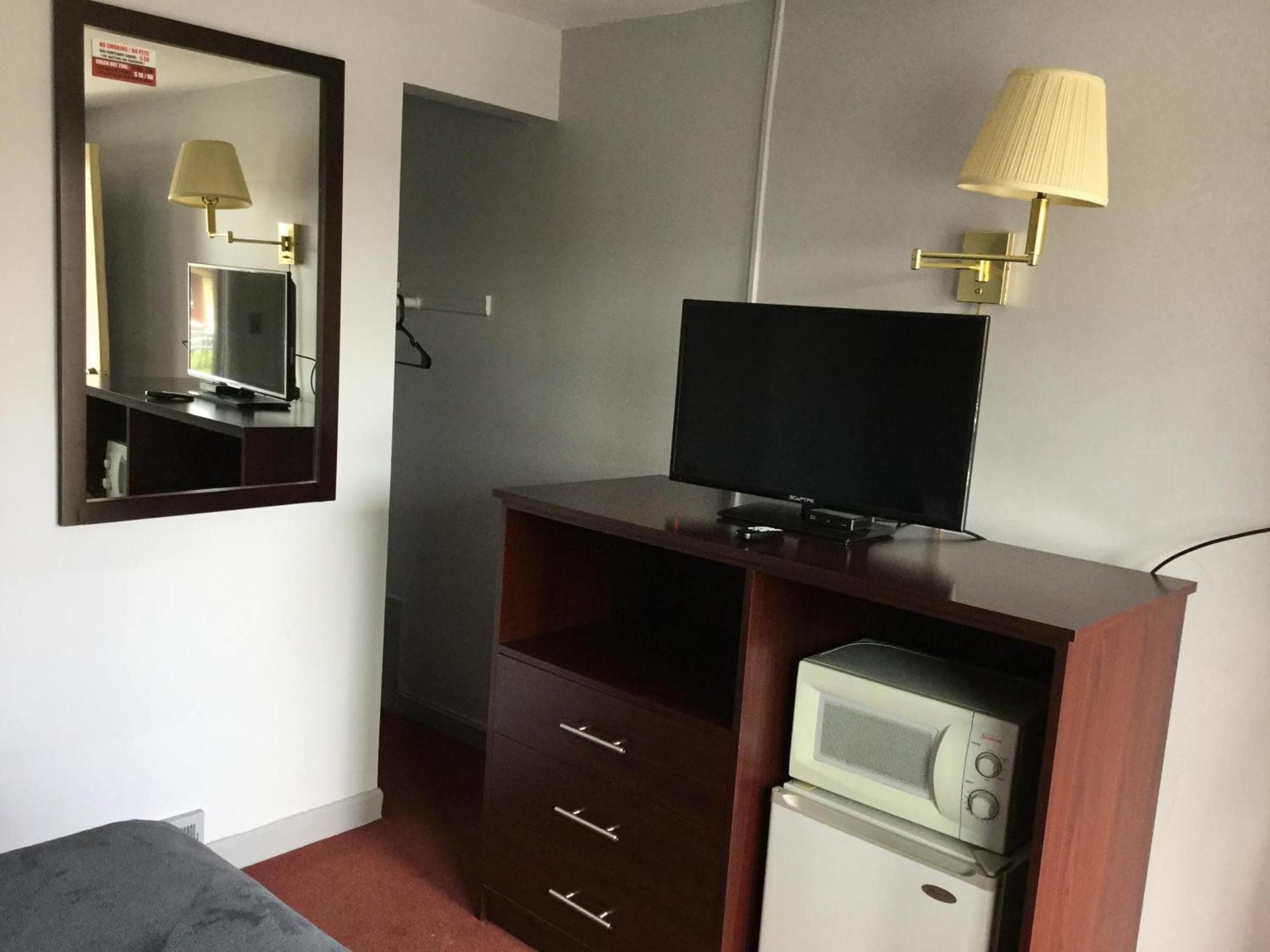 Swiss Cottage Inn Καταρράκτες του Νιαγάρα Εξωτερικό φωτογραφία