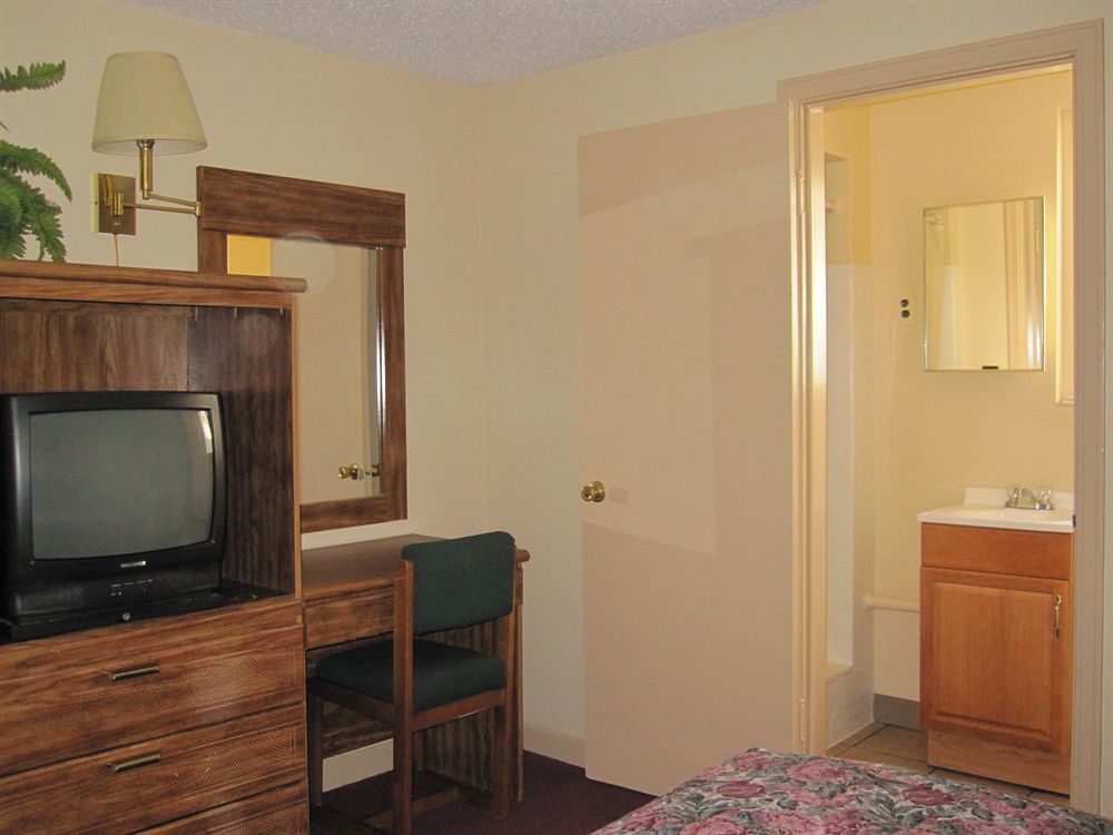 Swiss Cottage Inn Καταρράκτες του Νιαγάρα Εξωτερικό φωτογραφία