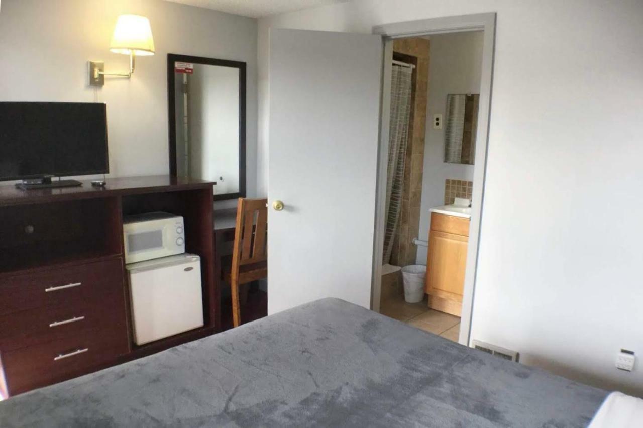 Swiss Cottage Inn Καταρράκτες του Νιαγάρα Εξωτερικό φωτογραφία