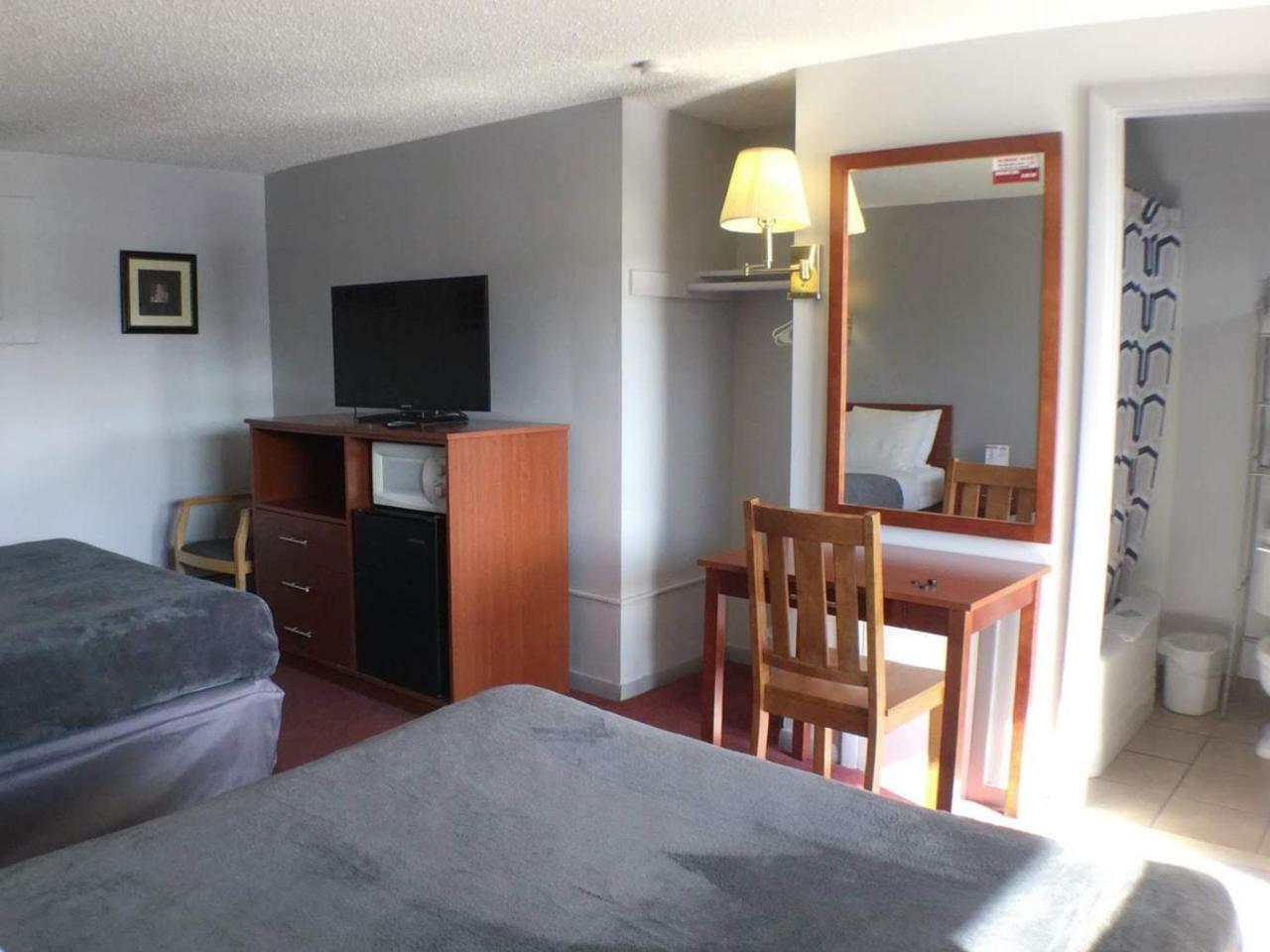 Swiss Cottage Inn Καταρράκτες του Νιαγάρα Εξωτερικό φωτογραφία